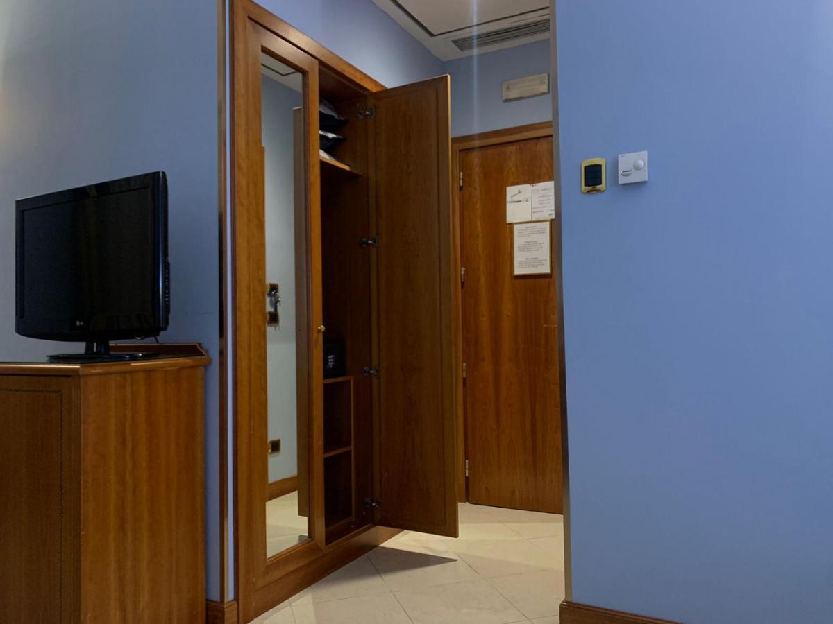 Quadruple Room,1331912054:JPEG